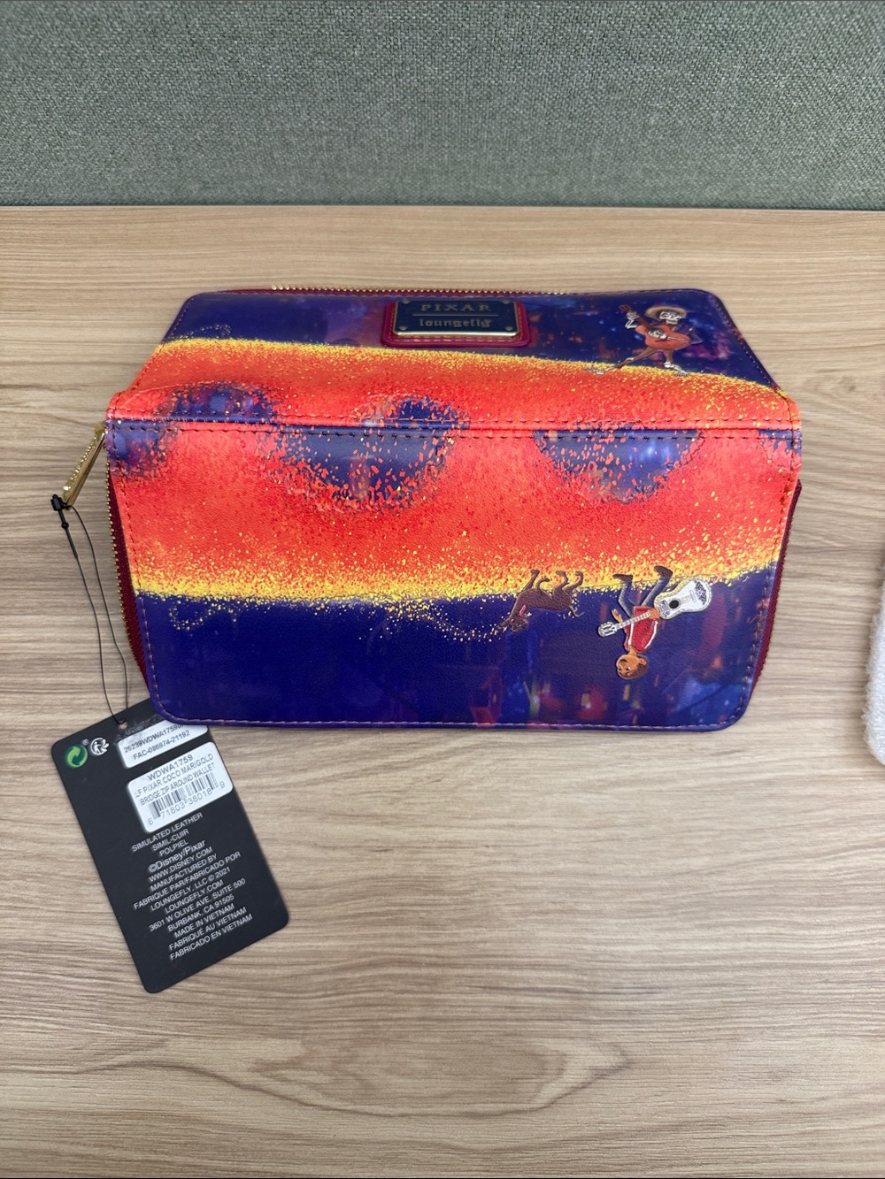 Loungefly Pixar Coco Purple Orange Zip Wallet - Picture 5 of 6